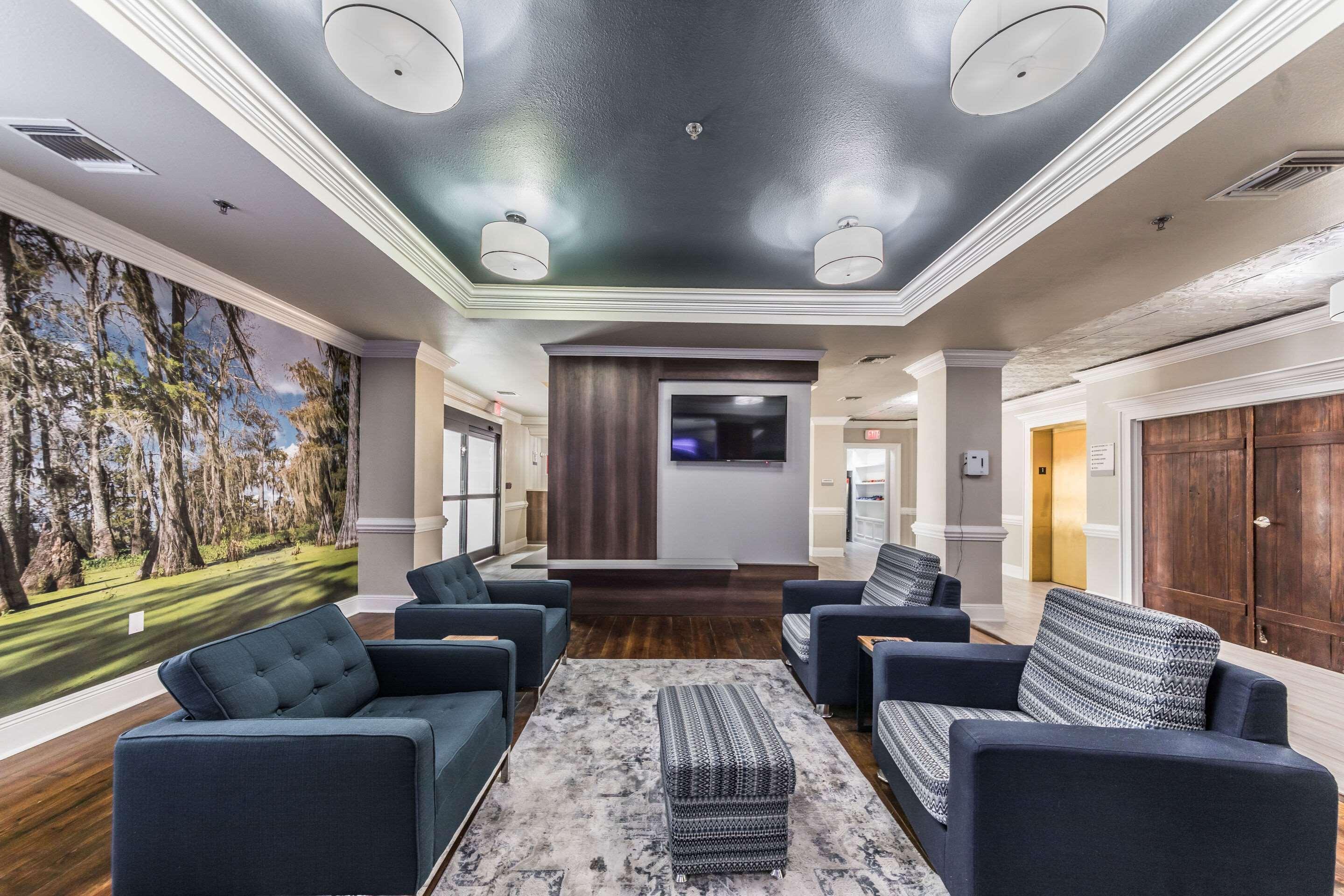 Hotel Clarion Pointe Lafayette